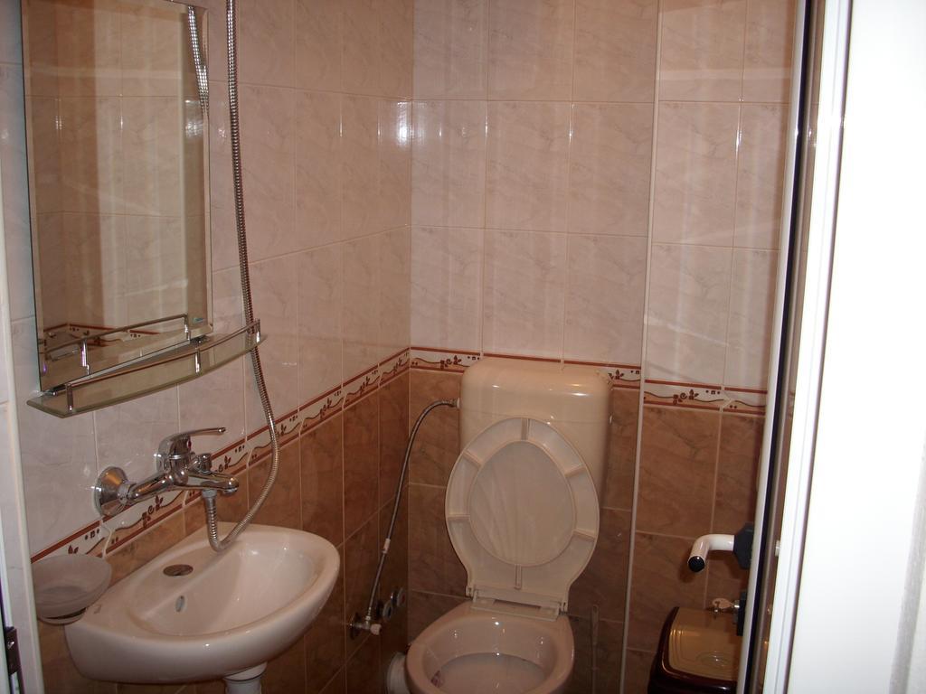 Georgievi Guest House Pomorie Eksteriør billede