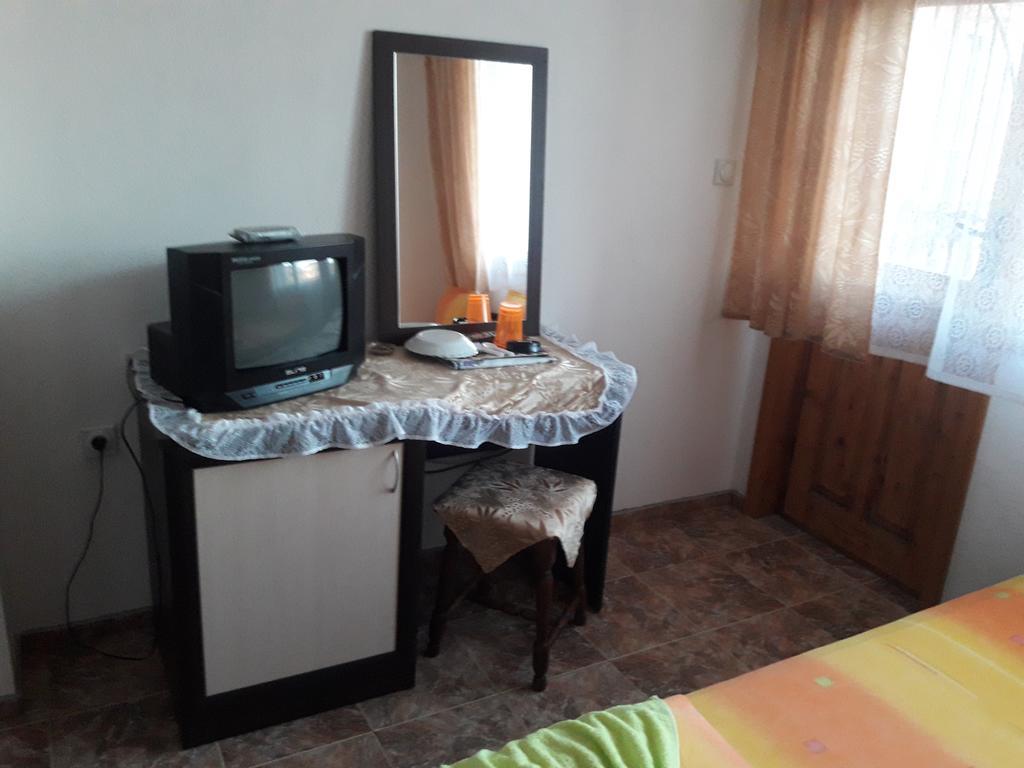 Georgievi Guest House Pomorie Eksteriør billede